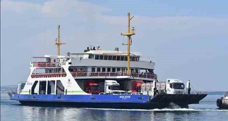 GÜNEY MARMARA FERİBOT SEFERLERİ OLUMSUZ HAVA ŞARTLARI NEDENİYLE İPTAL EDİLDİ