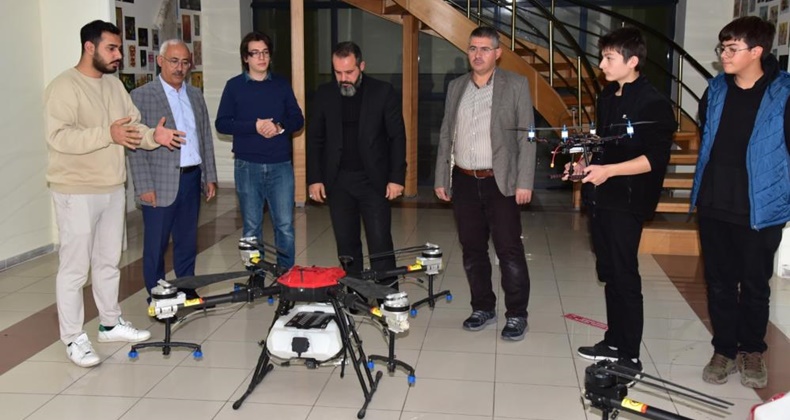 İHA projesiyle Türkiye ikincisi olan gençler Teknoloji Transfer Ofisinde