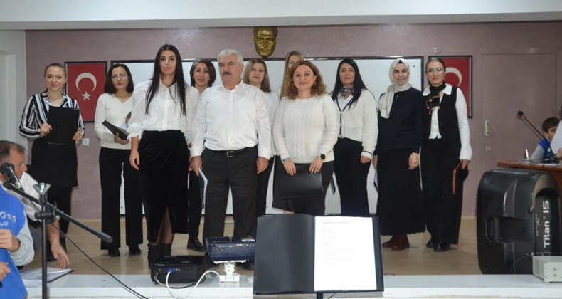 öğretmen
