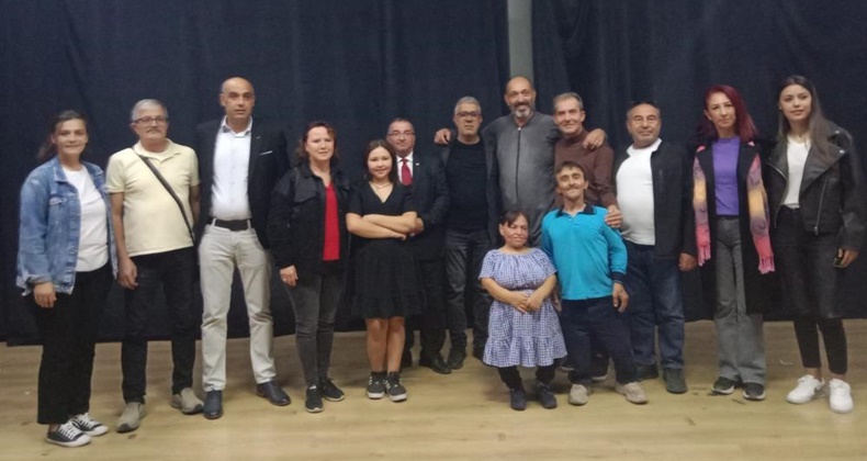 Ercan Kubaş Tiyatrosu’ndan “Ecem devler ülkesinde”