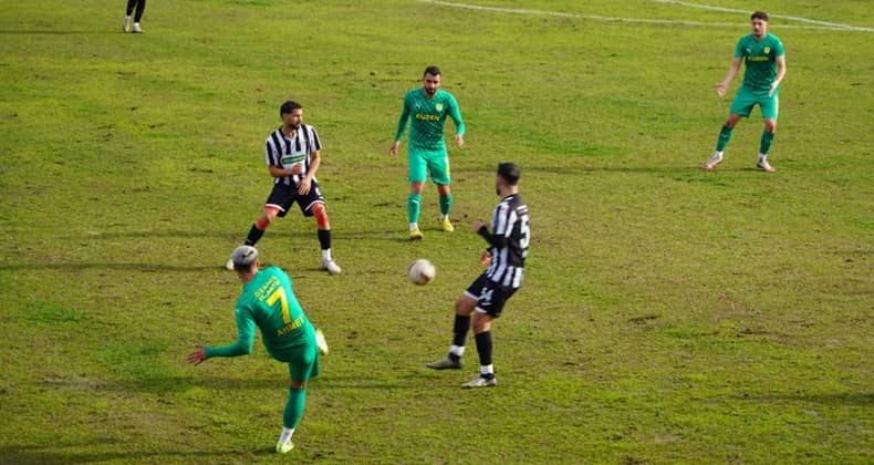 1966 Edremitspor’un yükselişi sürüyor