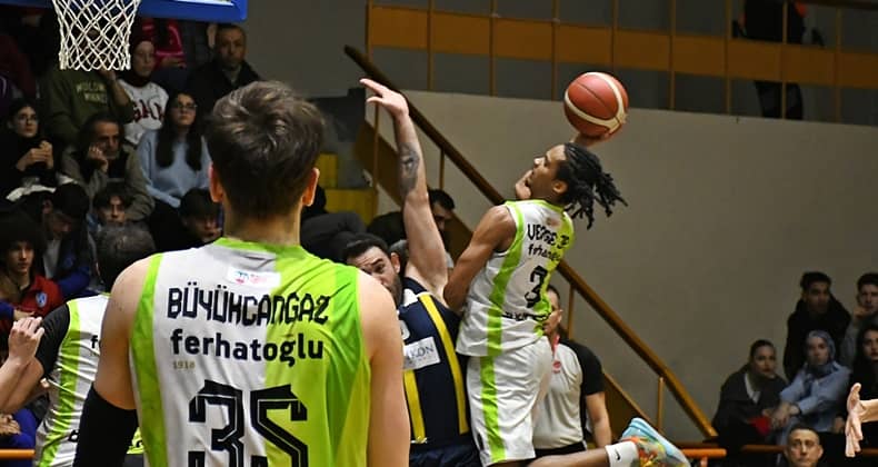 Balıkesir Büyükşehir Belediyespor Konya'da sahaya çıkıyor