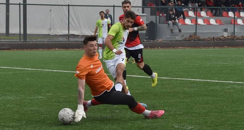 Balıkesir Büyükşehir Belediyespor farkını ortaya koyuyor