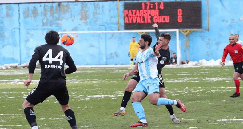 Pazar’dan puanla dönen Ayvalıkgücü Belediyespor devreyi üçüncü sırada bitirdi