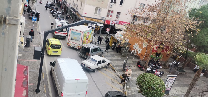 Trafikte Ambulans Krizi