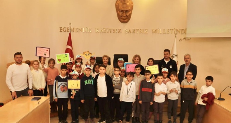 Burhaniye’de öğrenciler çevre konusunda bilinçlendi