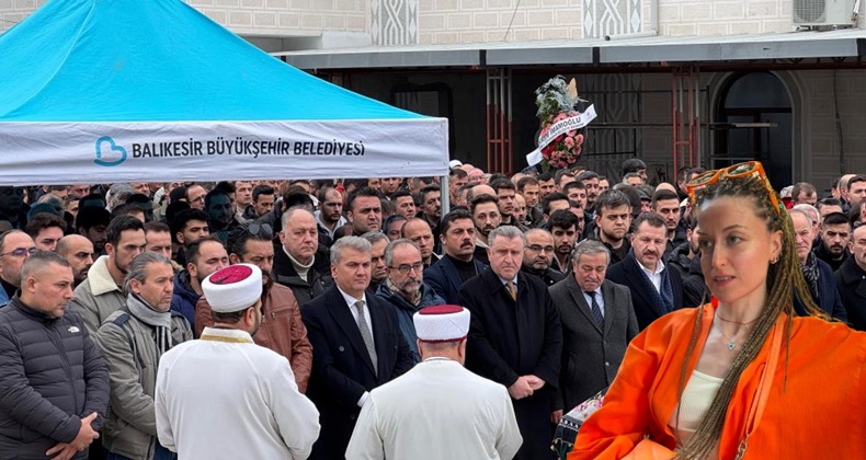 Balıkesir’deki patlamada hayatını kaybeden Özçakır gözyaşlarıyla uğurlandı