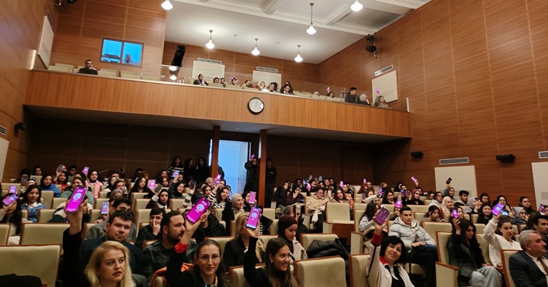 Balıkesir Üniversitesi’nde “Kadına Yönelik Şiddetle Mücadele” Paneli Düzenlendi