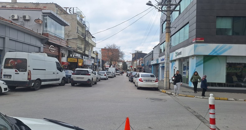 Bu caddede hep şikayet var