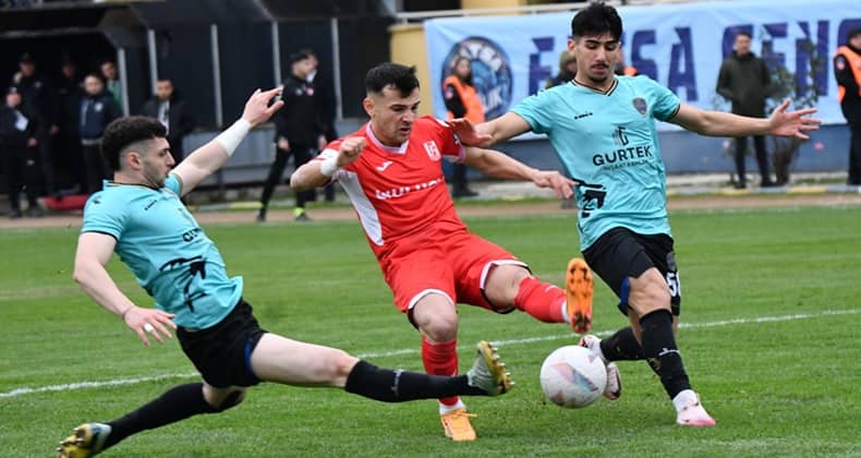 Balıkesirspor Fatsa Belediyespor deplasmanından 3 puanla dönüyor