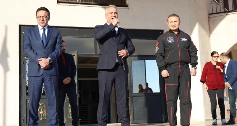 alper gezeravcı