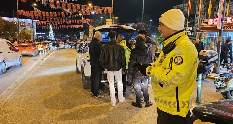 Balıkesir’in ilk trafik cezası ehliyetsiz sürücüye kesildi