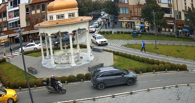 Soğuk Havaya Rağmen Çarşıda Hareketlilik