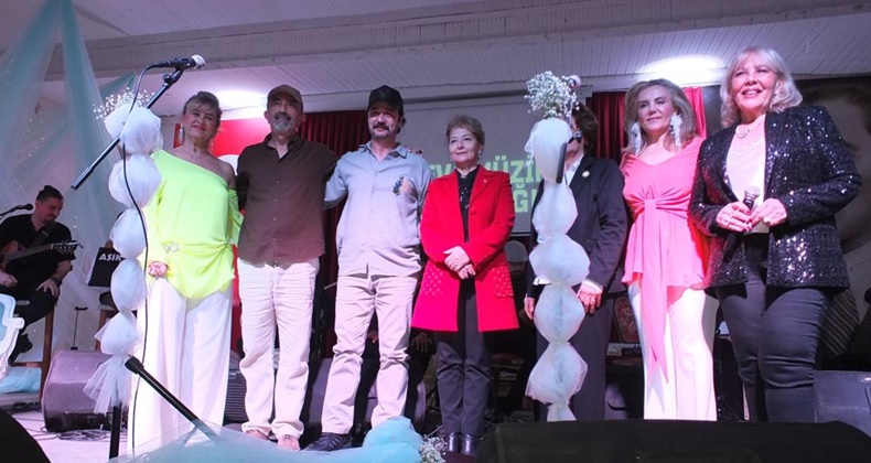 Balıkesir’deki bu konserin geliri öğrencilere burs olacak