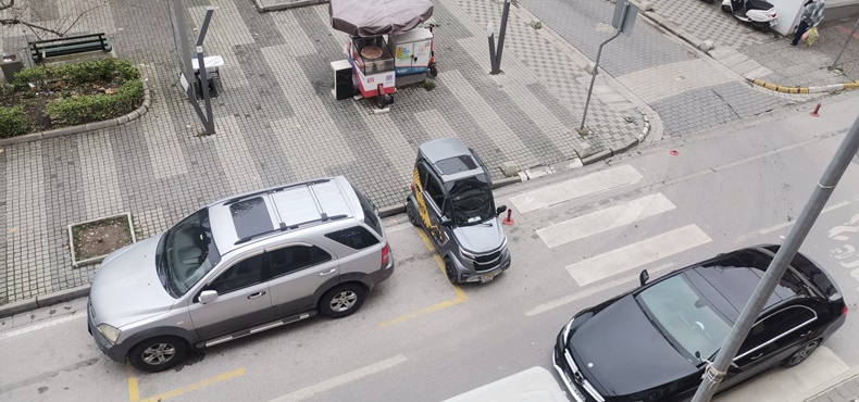 Balıkesir’de Mini Elektrikli Araç Trendi: Park Sorununa Çözüm Oluyor