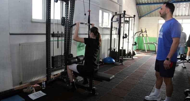 Edremit Belediyesi’nden sporculara destek