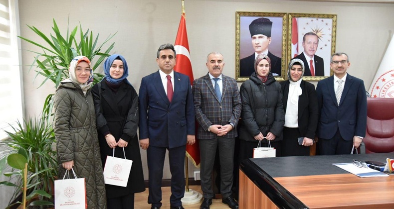 Gönenli Öğrenci, Genç Nida Kur’an-ı Kerim’i Güzel Okuma Yarışması Bölge Finali Birincisi Oldu