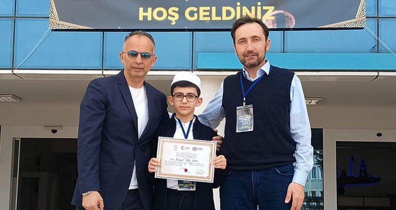 Genç Bilaller Ezan Okuma Yarışmasında Mahmut Talha Yılmaz Birinci Oldu