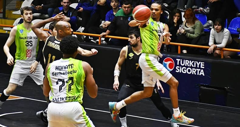 Balıkesir Büyükşehir Belediyespor ve Esenler Erokspor ikinci randevuda