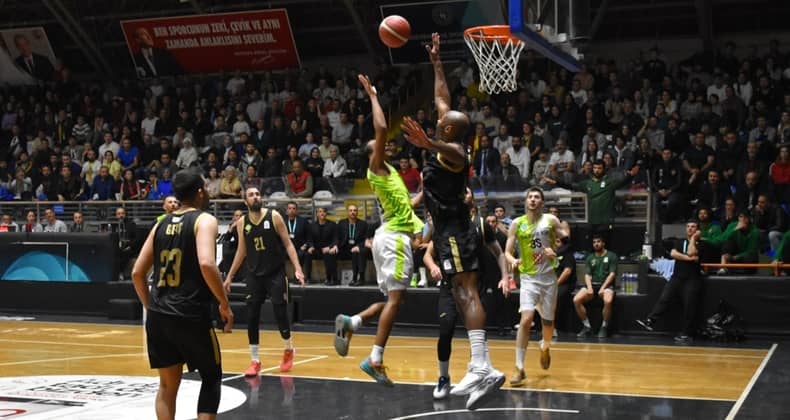 Balıkesir Büyükşehir Belediyespor’un Play-Off yolculuğu sona erdi
