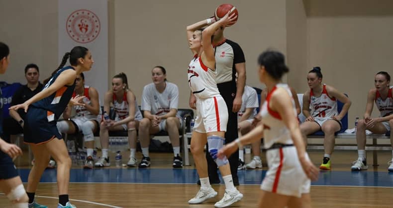 Burhaniye Belediyespor Turgutlu deplasmanında