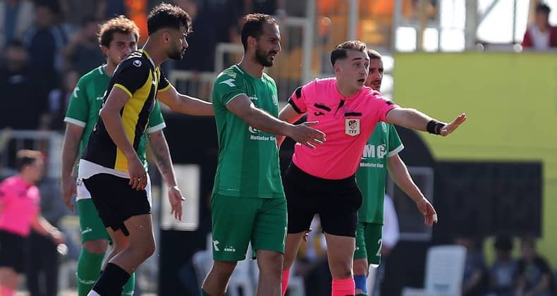 Gömeç Belediyespor ile Gönen Belediyespor puanları paylaştı