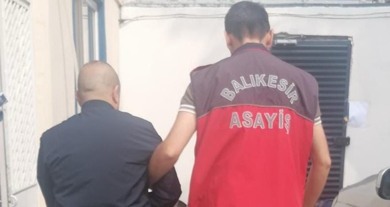 Balıkesir’de Hırsızlıktan Aranan Şahıs Yakalandı