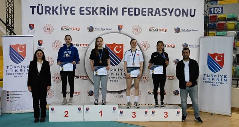 Balıkesir Büyükşehir Belediyesporlu flörecilerden büyük başarı
