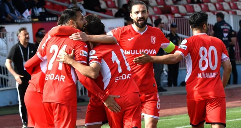 Balıkesirspor Fosfatspor deplasmanında avantajı kaptı