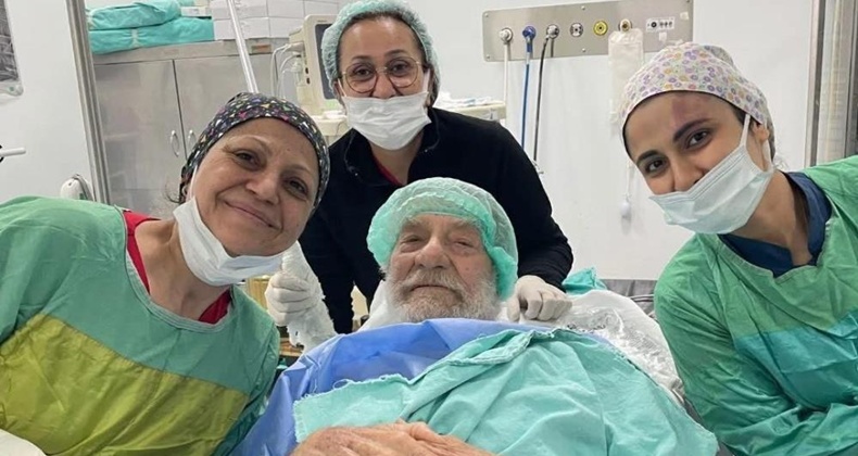 Yeşilçam’ın usta oyuncusu Ahmet Mekin’in kalça ameliyatı başarıyla gerçekleştirildi
