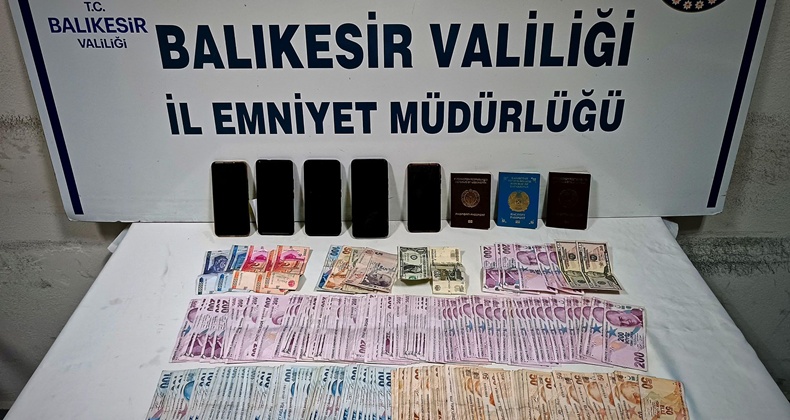 Balıkesir’de fuhuş çetesine darbe