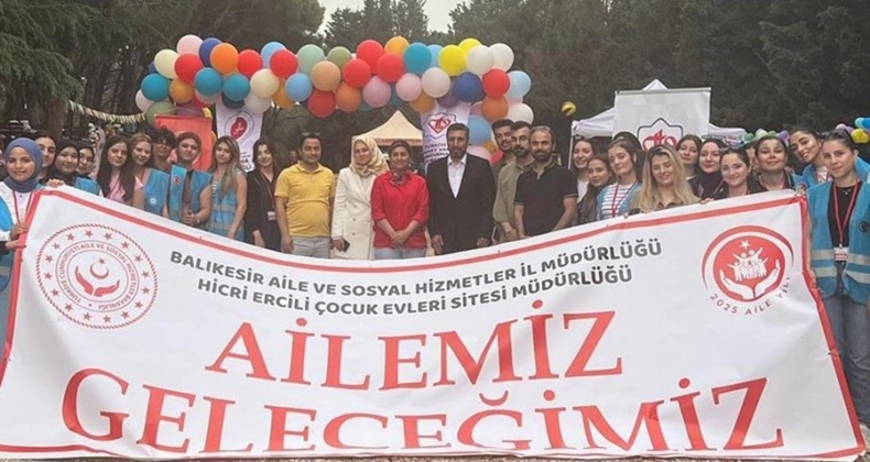 Bandırmalı çocuklar için renkli etkinlik