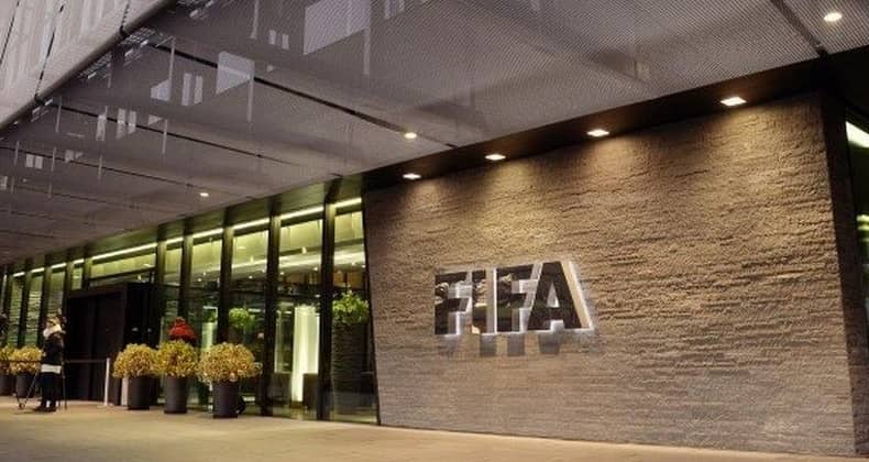 Kulüplerin FIFA’da dosyası olması ne demek?