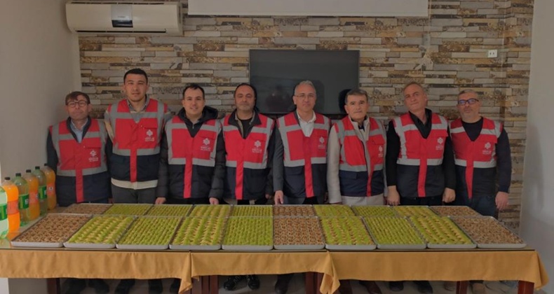 Balıkesir’de 500 mahkûma tatlı dağıtıldı