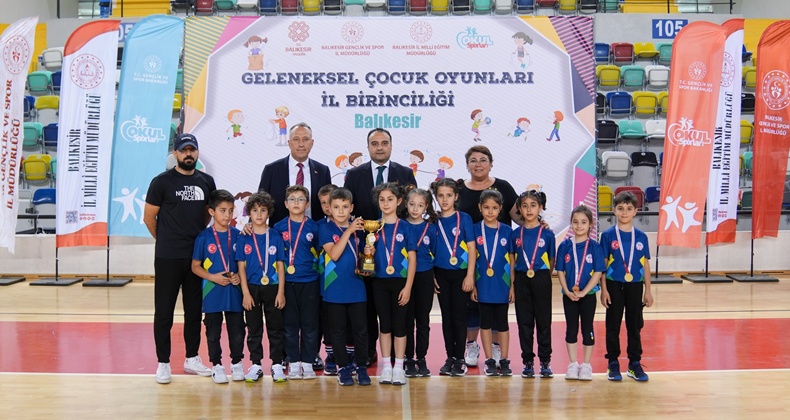 Balıkesir’de Geleneksel Çocuk Oyunları Şenliği: 48.500 Öğrenciyle Rekor Katılım