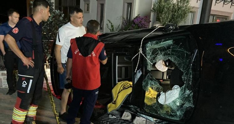 Ayvalık’ta gece yarısı feci kaza: 1 ölü, 1 yaralı