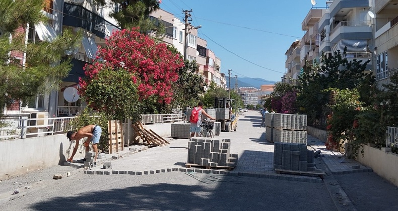 Edremit’in dört bir yanında çalışmalar aralıksız sürüyor