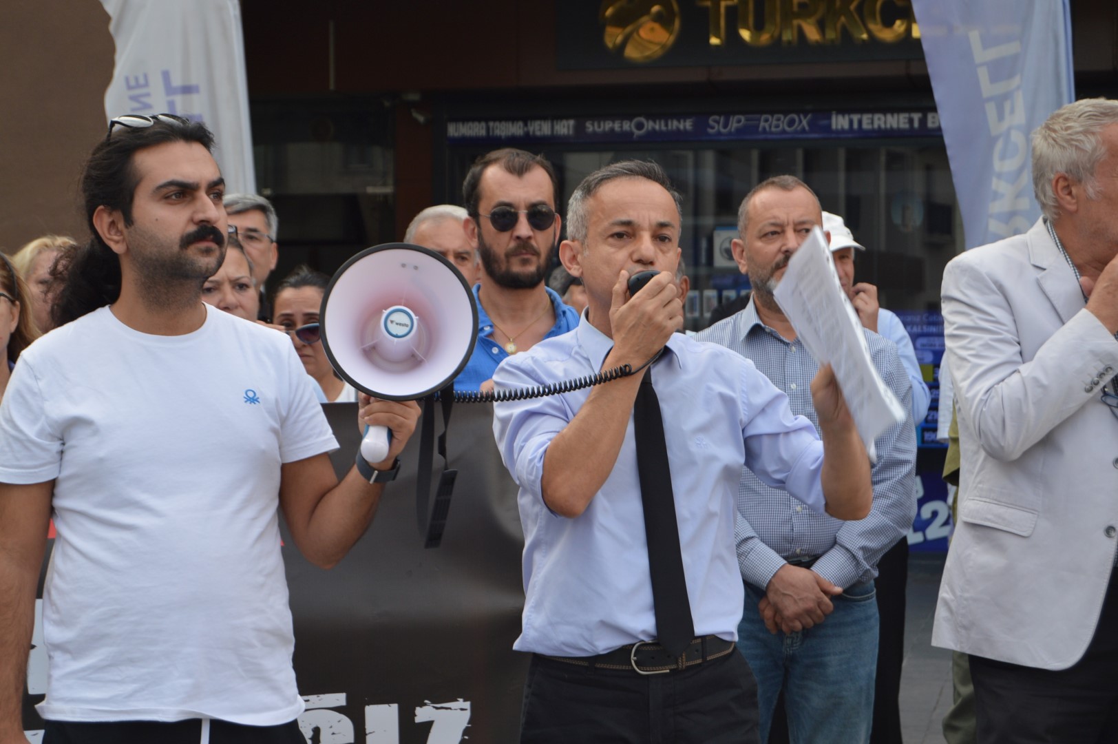 YKS Skandalına Tepki: “Ne Güvenlik Kaldı, Ne Güvenirlik”