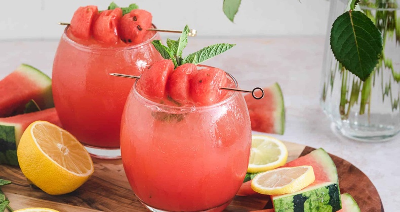 Yaz Sıcaklarına Ferahlık Katın: Karpuzlu Limonata Tarifiyle Serinleyin