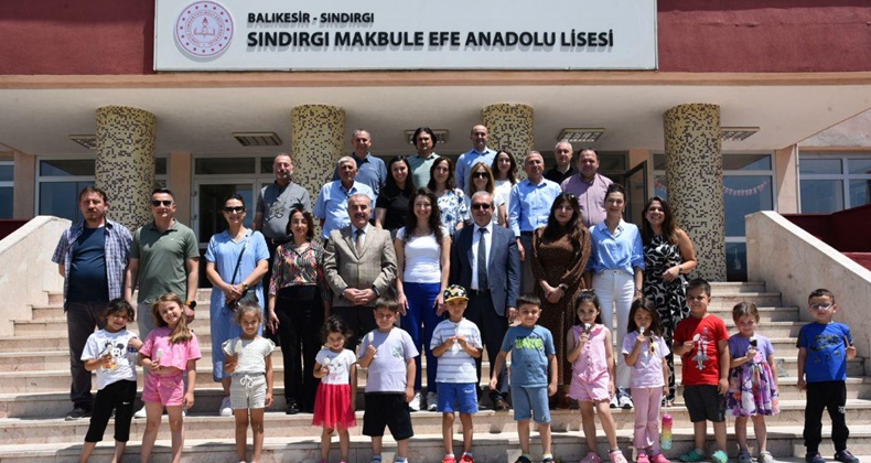 Sındırgı’daki Eğitim Kurumlarına Yerinde Ziyaret: İl Müdürü Murat Demir’den Tam Not