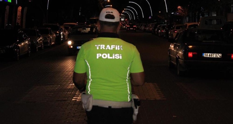 Gönen trafiğine sıkı denetim: 219 sürücüye ceza