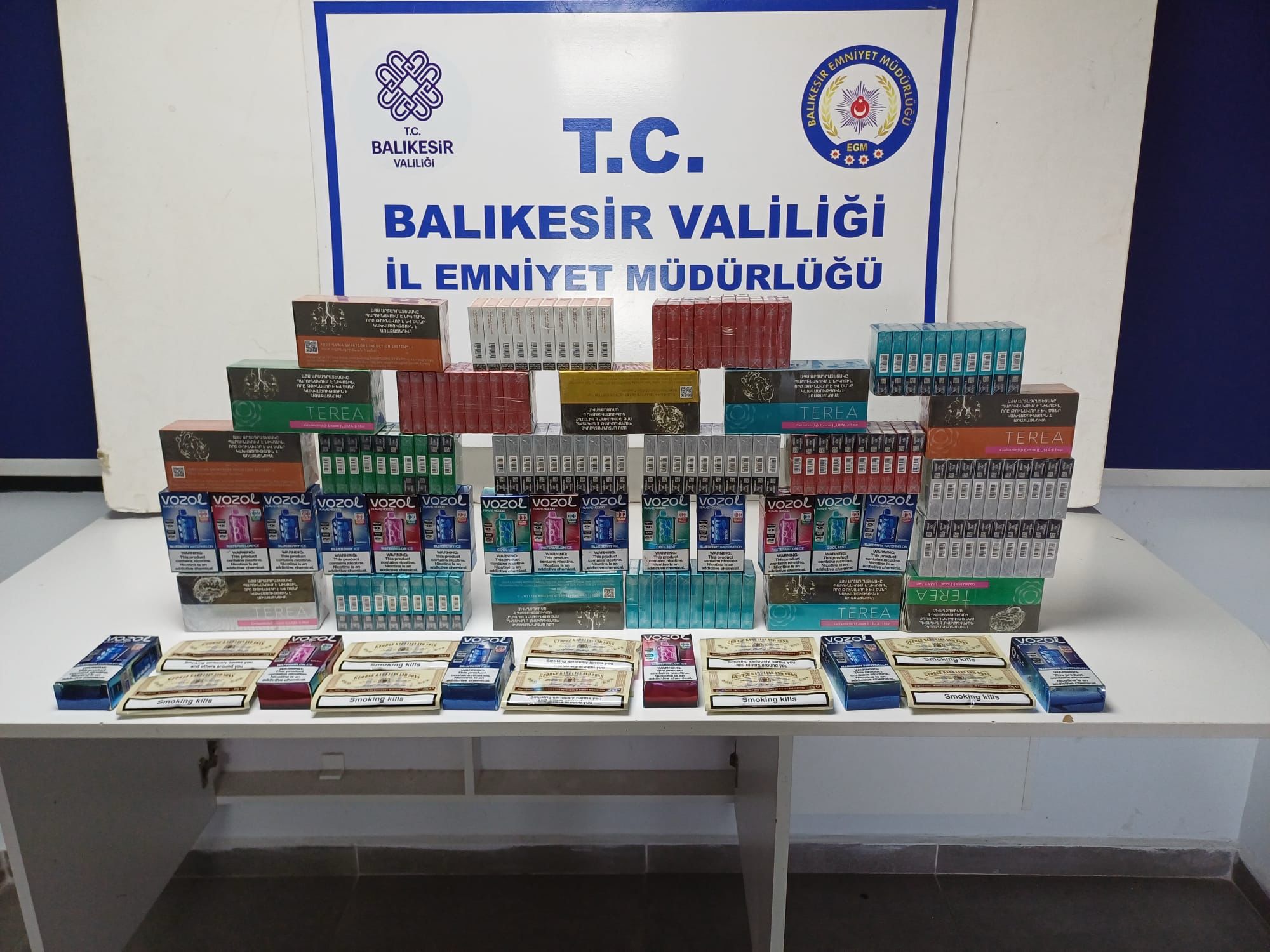 Ayvalık KOM’dan Kaçak Tütün Operasyonu: Gömeç’te Bir Şahıs Gözaltına Alındı