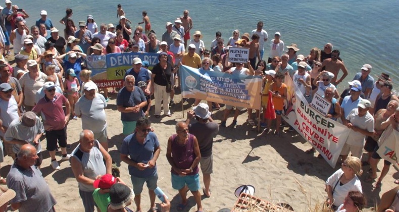 Balıkesir’de vatandaşlar kıyı işgaline karşı eylem yaptı