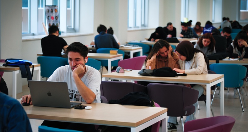 Balıkesir, Türkiye’nin En Öğrenci Dostu Şehirleri Arasında Zirvede!