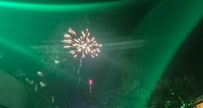 Burhaniye Ören’de sahilde izinsiz havai fişek gösterisine ceza