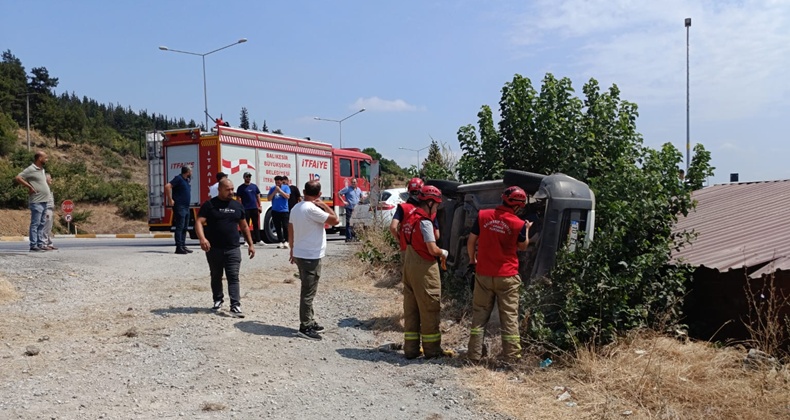 Susurluk’ta Çift Taraflı Trafik Kazası: 1 Kişi Yaralandı