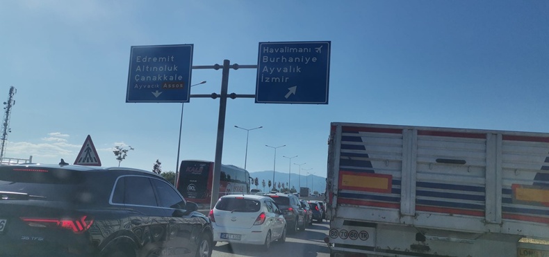Balıkesir’de Hafta Sonu Trafiği Kilitlendi!