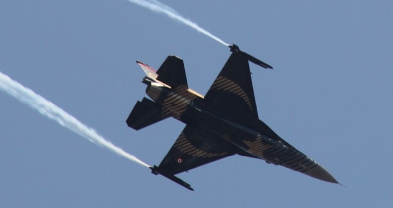 Balıkesir Semalarında SoloTürk Heyecanı