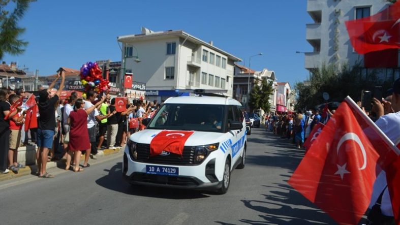 Ayvalık'ta Zafer Bayramı'nın 103. yıldönümü coşkusu