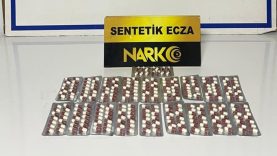 Ayvalık’ta narkotik polisleri 265 adet uyuşturucu hap ele geçirdi